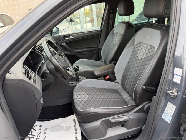 VOLKSWAGEN Tiguan 2.0TDI R-LINE FULL LED NAVI AID ACTIVE INFO DISPLAY PELLE RETROCAMERA - Foto 10