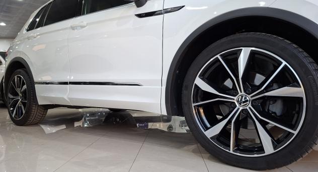 Volkswagen Tiguan 2.0 TDI SCR 150 CV DSG R-Line 65.101Km - Foto 7
