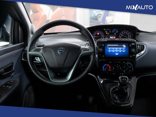 Lancia Ypsilon 1.0 Firefly Hybrid Gold Plus 70CV 5 Porte - Foto 11
