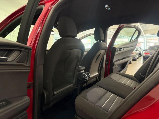 Alfa Romeo Stelvio 2.2 TD 160 CV AT8 RWD - Foto 9