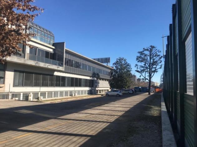 Immobile di 4600 m² con più di 5 locali in vendita a Cusano Milanino - Foto 3