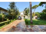 Villa in vendita a Forte dei Marmi 200 mq  Rif: 1288153