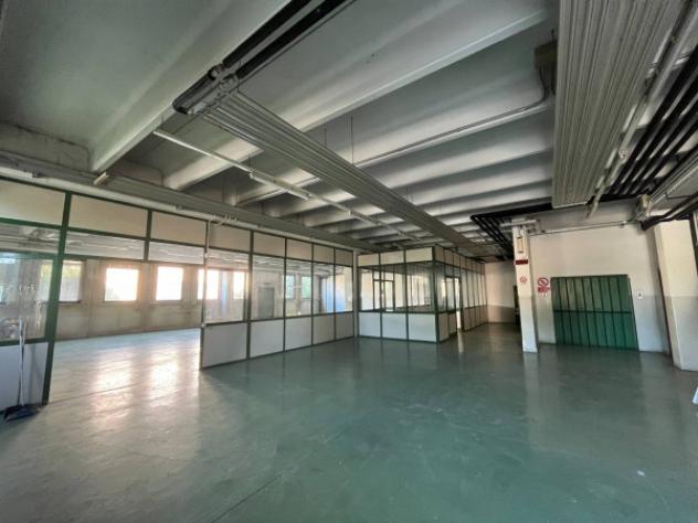 Immobile di 1500 m² con più di 5 locali in affitto a Brescia - Foto 5