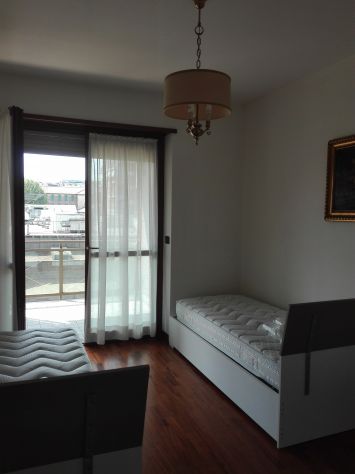 POSTO LETTO SINGOLO IN DOPPIA CON BAGNO PRIVATO PER STUDENTI/LAVORATORI (BELLISS - Foto 3