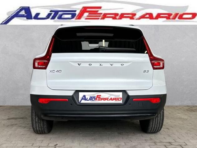 VOLVO XC40 (2017--) XC40 B3 automatico Ultra Dark N1 - Foto 7