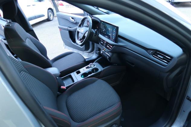 Ford Kuga 2.5 Full Hybrid 180 CV CVT 2WD ST-Line - Foto 9