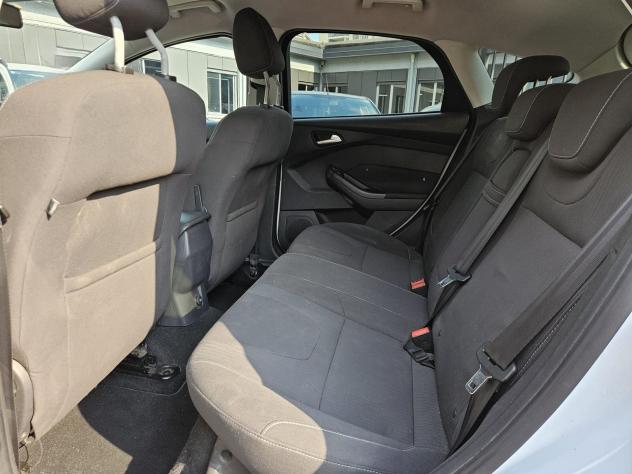 Ford Focus 5p 1.6 tdci Titanium 115cv - Foto 8