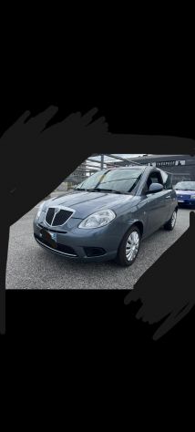 LANCIA YPSILON 2A SERIE anno 2010 benzina - Foto 2