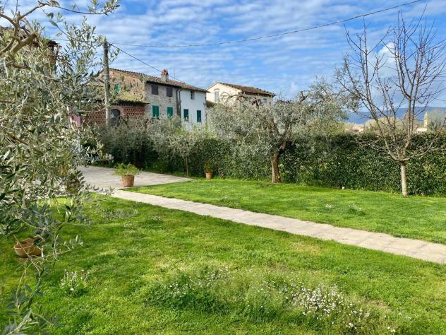 Villa in vendita a Zone - Capannori 370 mq Rif: 1410654 - Foto 8