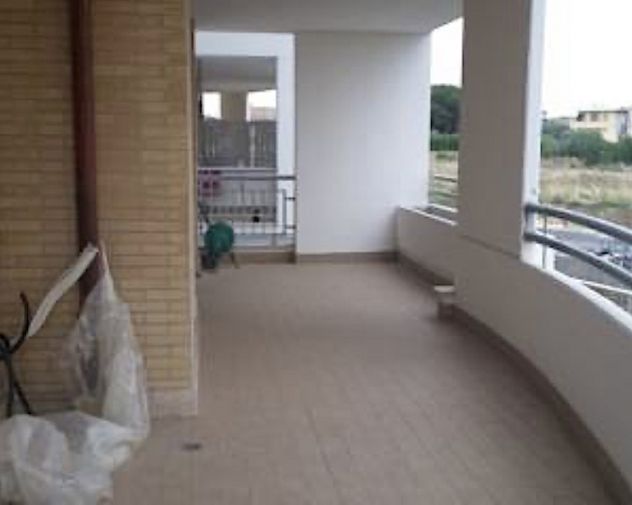 ACILIA MONTI DI SAN PAOLO BILOCALE ARREDATO CON BALCONE E POSTO AUTO SCOPERTO. - Foto 9