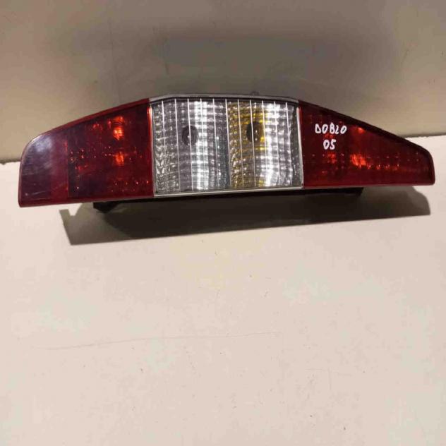 STOP FANALE POSTERIORE SINISTRO FIAT Doblo Serie (0005)