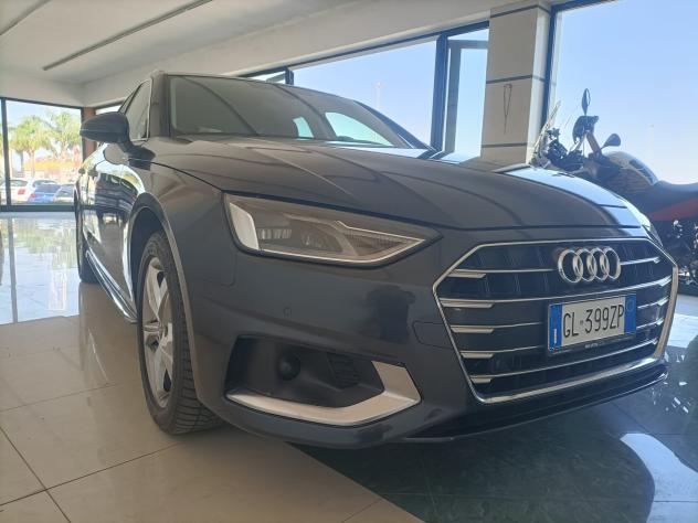 Audi A4 Avant 30 TDI/136 CV S tronic 12/2022 - Foto 3