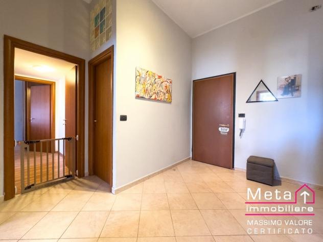 Trilocale con terrazzo - Foto 13