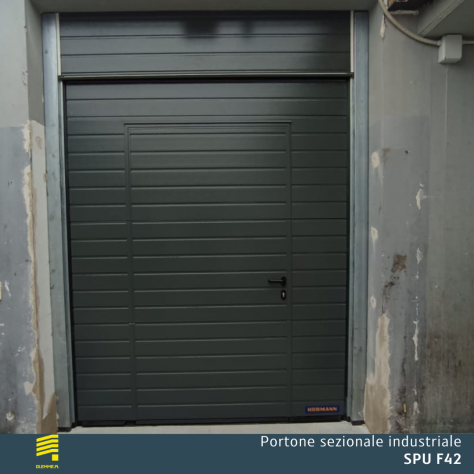 Portone sezionale industriale Hörmann SPU F42 2,300 m x 3,500 m