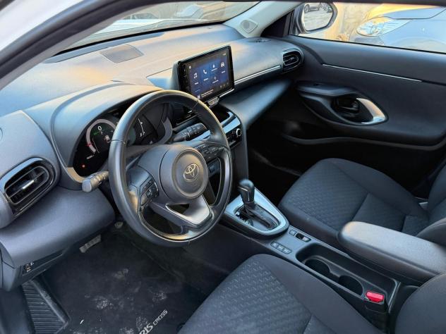 Toyota Yaris Cross 1.5 Hybrid 5p. E-CVT Active 2025 USATO - Foto 5