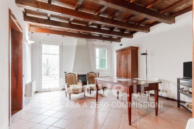 Casa indipendente di 300 m² con più di 5 locali e box auto in vendita a Canaro - Foto 12