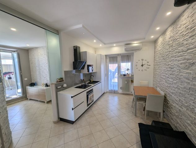SANTA RITA - ATTICO 85 mq con ampio TERRAZZO angolare - Foto 4