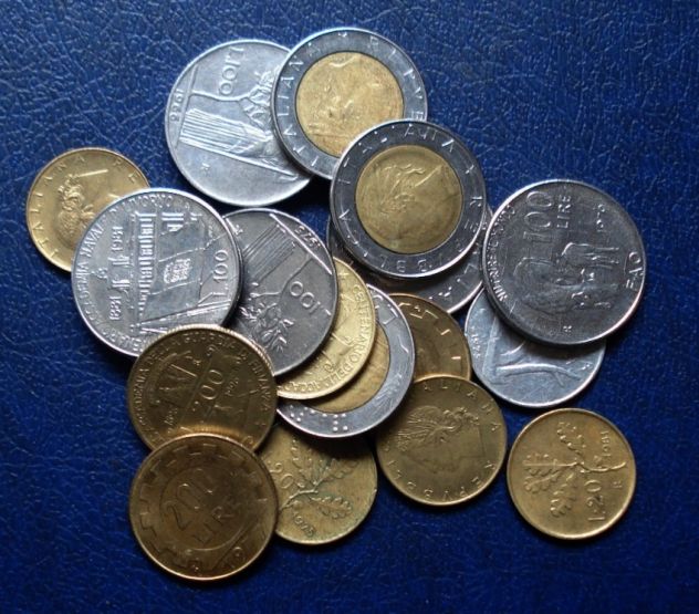 LOTTO 572 - REPUBBLICA NUMERO 19 MONETE VEDI FOTO