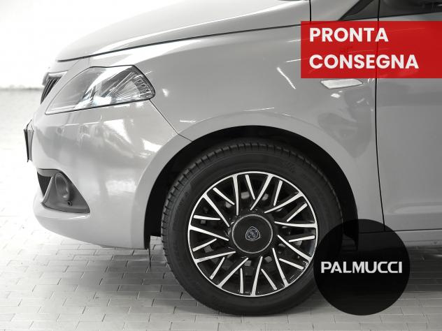 Lancia Ypsilon Ypsilon 1.0 FireFly 5 porte S&S Hybrid Ecochic A. Ferretti - Foto 6
