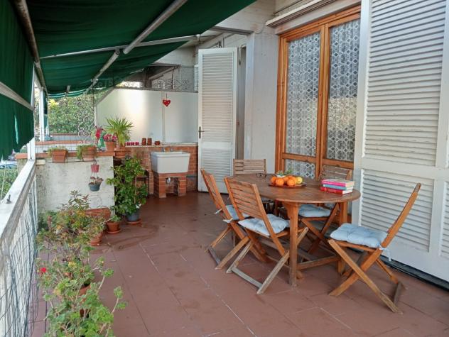 APPARTAMENTO INDIPENDENTE di 5 vani e di 135 mq (CAMAIORE - Lido di Camaiore) rif. A1013 - Foto 8