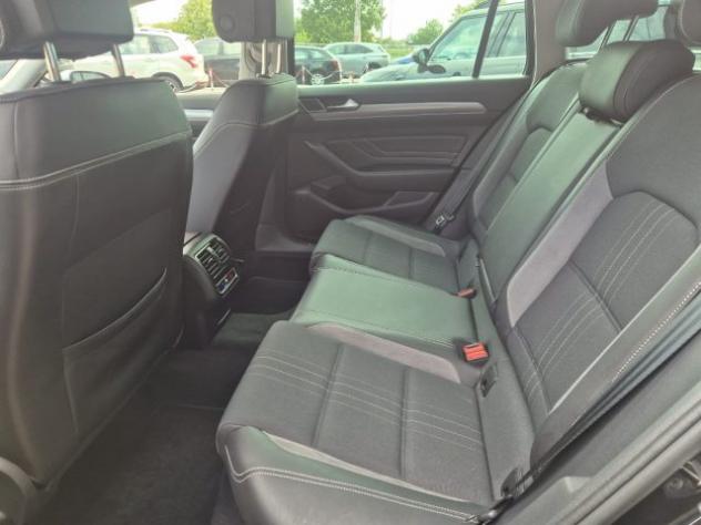 VOLKSWAGEN Passat Variant 2.0 TDI SCR 200 CV 4MOTION DSG Executive rif. 24195021 - Foto 9