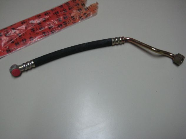 TUBO RADIATORE OLIO SUPERIORE ALFA ROMEO 33 60524545