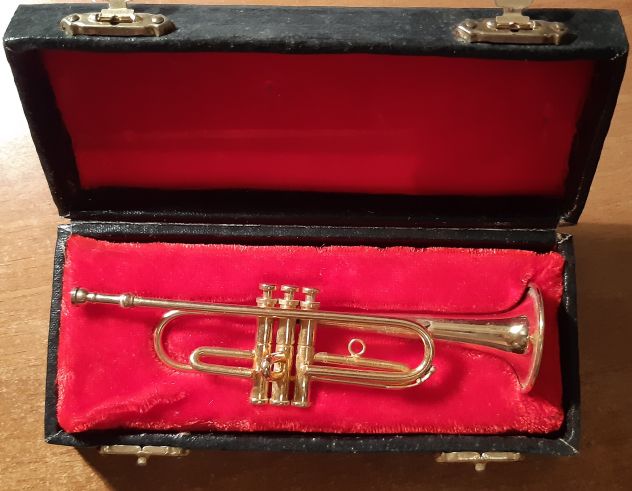 Strumenti Musicali in Miniatura T R O M B A in METALLO DORATO