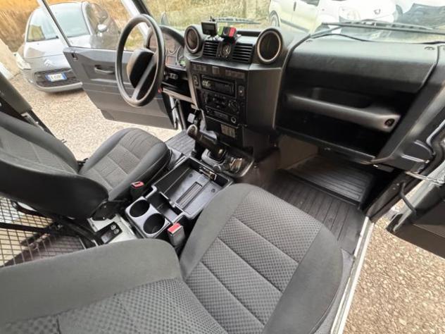 LAND ROVER Defender IN PROMOZIONE!!!!!90 2.2 TD4 N1 AUTOCARRO rif. 24056666 - Foto 8