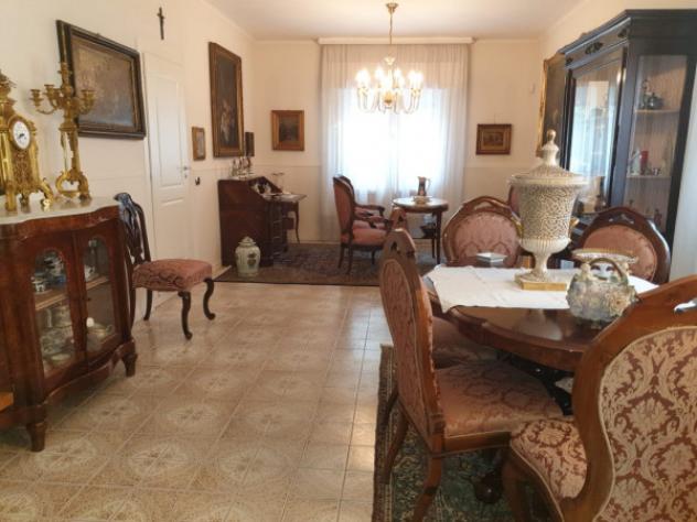 Villa di 200 m² con 5 locali e box auto doppio in vendita a Carpi - Foto 3