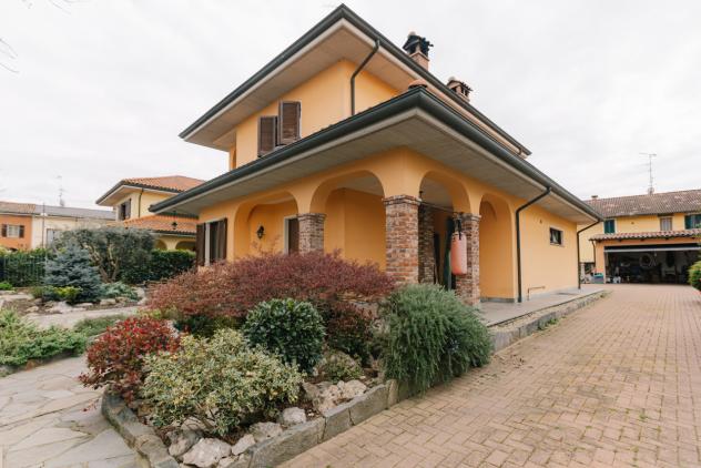 Villa in vendita a Stroppiana