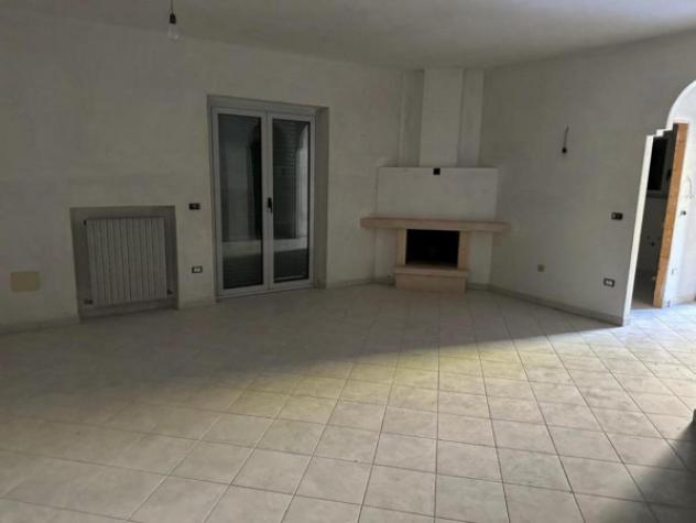 Immobile in asta di 167 m² con più di 5 locali e box auto in vendita a Pignola - Foto 6