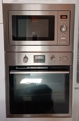 Forno Multifunzionale e microonde Electrolux