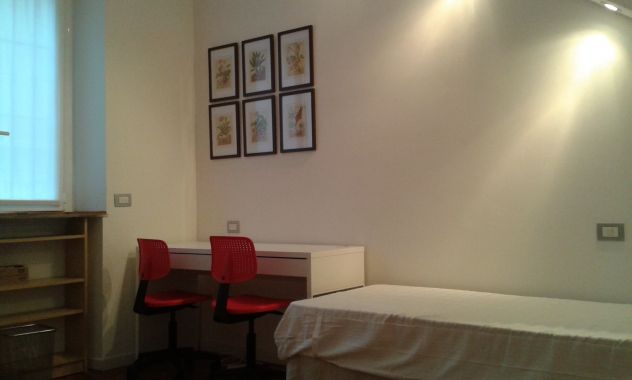 POSTO LETTO IN CAMERA SINGOLA - CITTA' STUDI SOLO STUDENTESSE MATRICOLE €710/750 - Foto 4