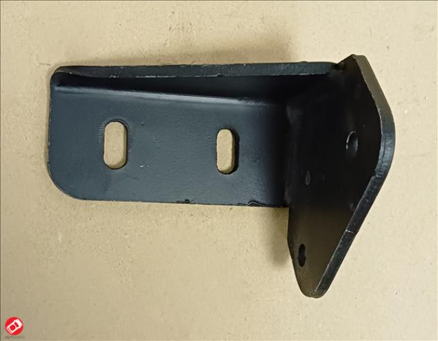 0669663 STAFFA SUPPORTO MOTORE FRONTALE SX MICROCAR VIRGO I II