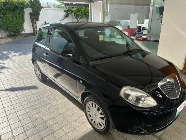 Lancia Ypsilon 1.3 MJT 75 CV Unyca - Foto 3