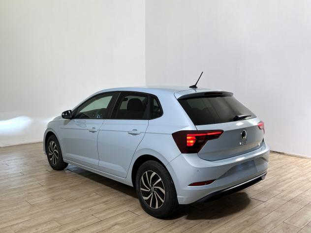 Volkswagen Polo Polo 1.0 Young 80cv - Foto 6