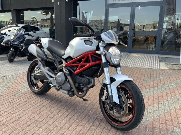 Ducati Monster 696+ Pochi chilometri - Foto 2
