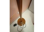 piantana vintage base in legno noce medio e vetro murano