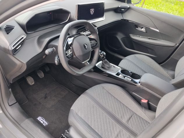 Peugeot 208 1.2 PureTech 100 CV Allure - 2025 - 24.000 KM - Foto 8