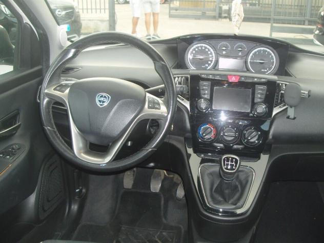 Lancia Ypsilon 1.2 69 CV 5 porte Gold - 2016 - Foto 7