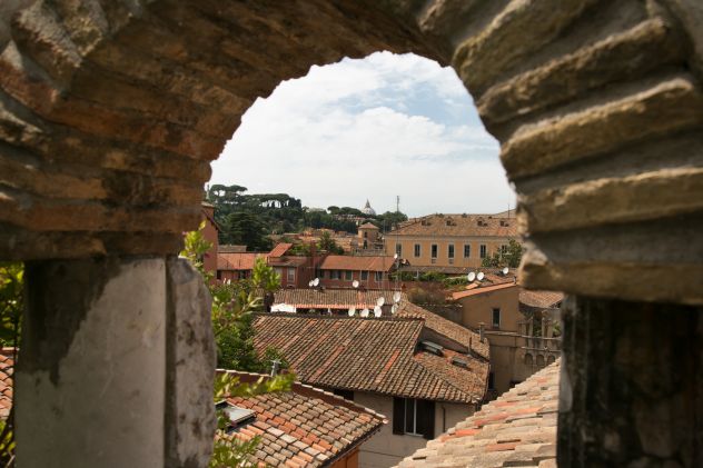 ATTICO E SUPERATTICO DI ALTA RAPPRESENTANZA, A TRASTEVERE