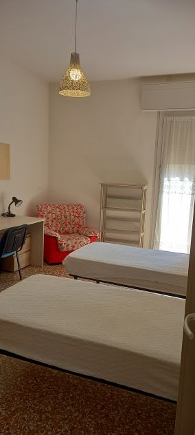 posto letto in camera con altro studente - Foto 8