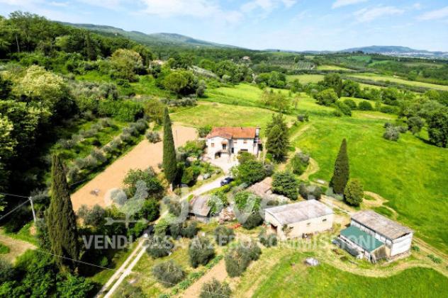 Rustico / Casale di 1000 m² con più di 5 locali e box auto in vendita a Sarteano - Foto 11