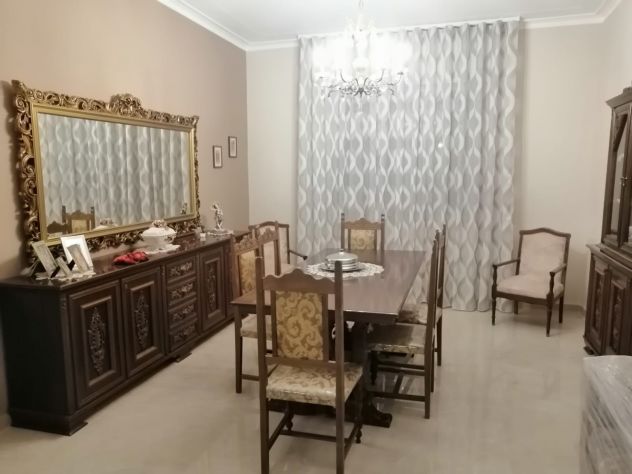 AFFITTASI TRIVANI RISTRUTTURATO ZONA CENTRALE