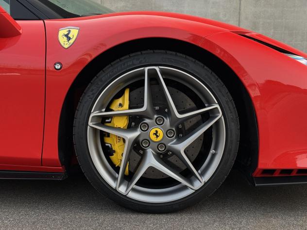Ferrari F8 Tributo F8 Tributo - sollevatore - volante Led - Foto 7