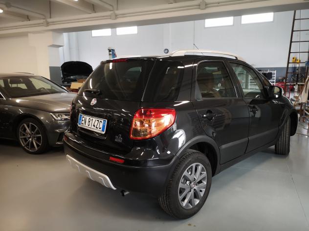 Fiat Sedici 2.0 MJT 16V DPF 4x4 Experience - Foto 4