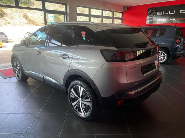PEUGEOT 3008 1.5HDI ALLURE EAT8 130cv - Foto 5