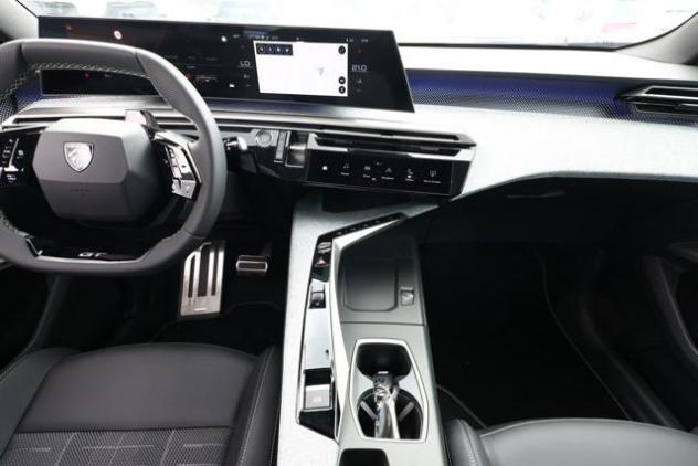 PEUGEOT 5008 Hybrid 145 e-DCS6 GT rif. 24133890 - Foto 7