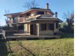 MANZIANA, VILLA BIFAMILIARE CON GIARDINO E SALA HOBBY