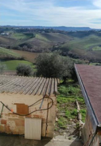 Immobile in asta di 139 m² con più di 5 locali e box auto in vendita a Pianella - Foto 9